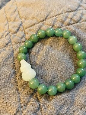 Green Aventurine with clear quartz Hulu Beaded Bracelet